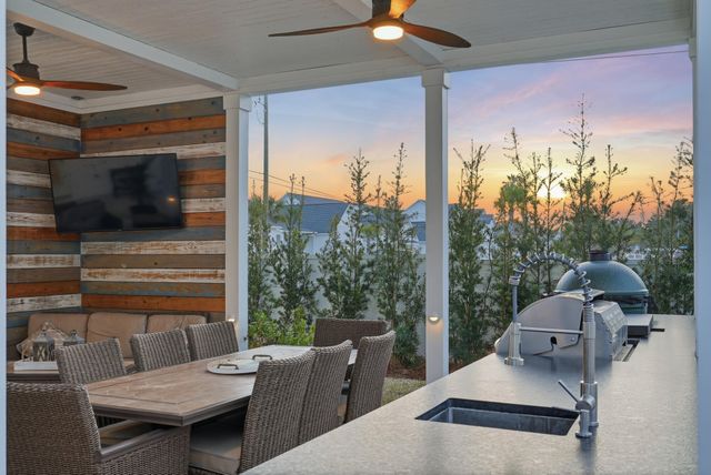 725 Landing Circle, Panama City Beach, FL 32413