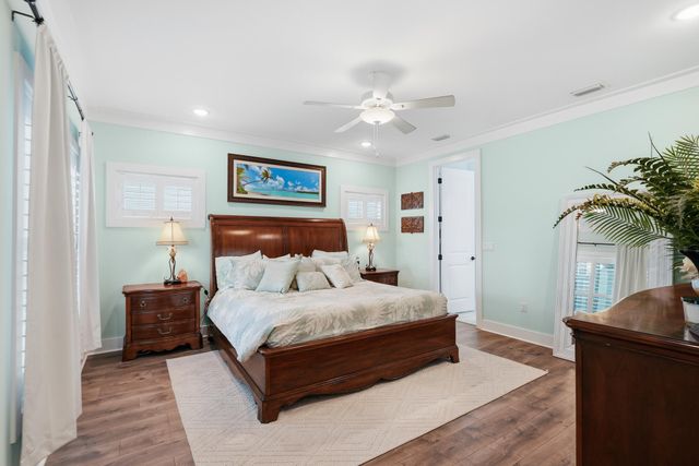 725 Landing Circle, Panama City Beach, FL 32413