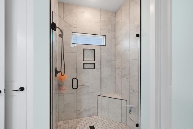 725 Landing Circle, Panama City Beach, FL 32413