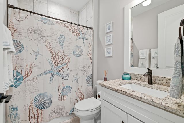 725 Landing Circle, Panama City Beach, FL 32413