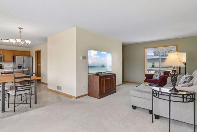 49 Windsor Wood Path, Hudson, WI 54016