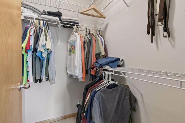 49 Windsor Wood Path, Hudson, WI 54016