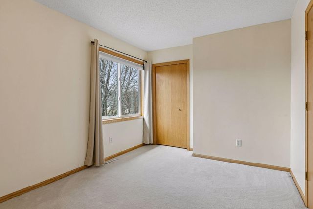 49 Windsor Wood Path, Hudson, WI 54016