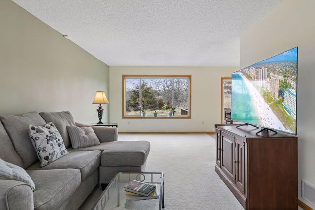 49 Windsor Wood Path, Hudson, WI 54016