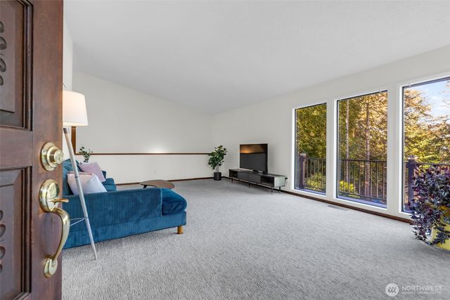 104 McMenomy Drive, Kelso, WA 98626