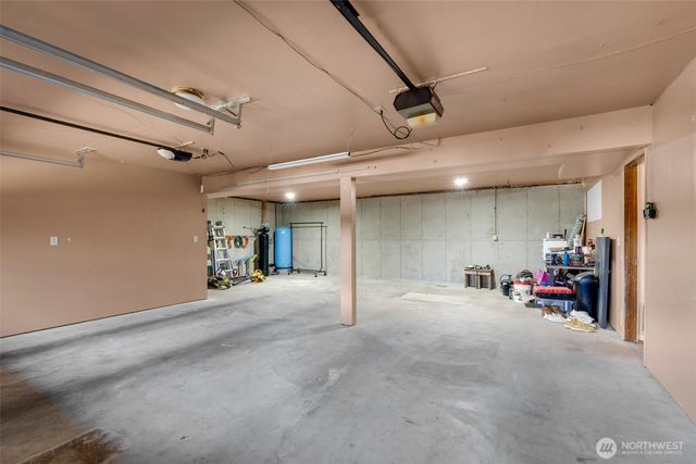 104 McMenomy Drive, Kelso, WA 98626