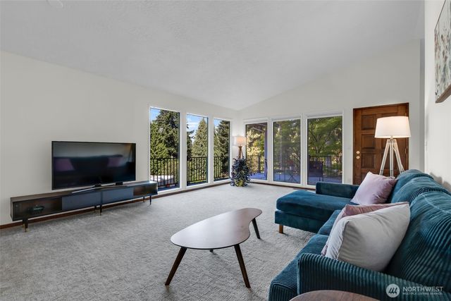 104 McMenomy Drive, Kelso, WA 98626