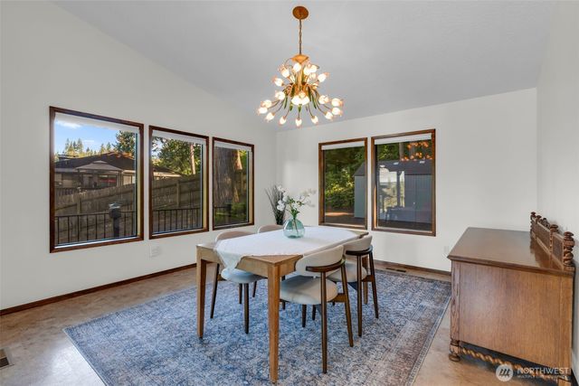 104 McMenomy Drive, Kelso, WA 98626