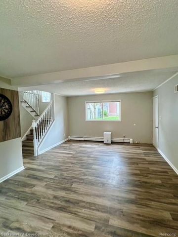 1869 Union Lake Road, Commerce Twp, MI 48382