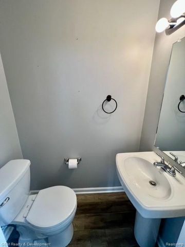 1869 Union Lake Road, Commerce Twp, MI 48382