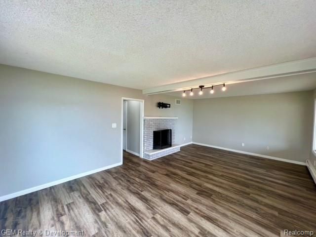 1869 Union Lake Road, Commerce Twp, MI 48382