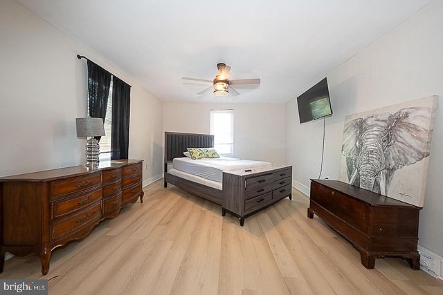 565 CHESTER PIKE, Prospect Park, PA 19076