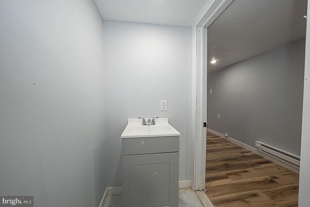 565 CHESTER PIKE, Prospect Park, PA 19076