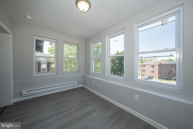 565 CHESTER PIKE, Prospect Park, PA 19076