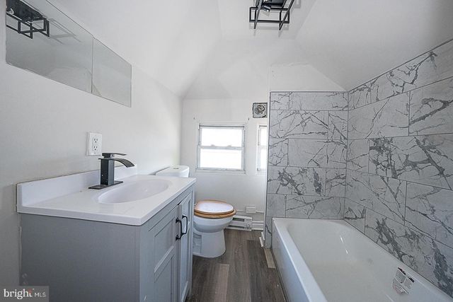 565 CHESTER PIKE, Prospect Park, PA 19076