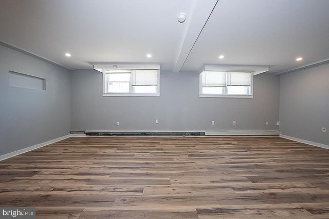 565 CHESTER PIKE, Prospect Park, PA 19076