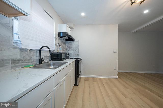 565 CHESTER PIKE, Prospect Park, PA 19076