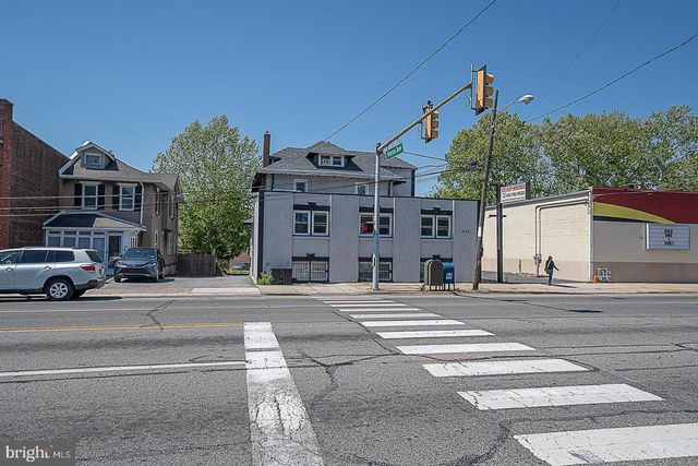 565 CHESTER PIKE, Prospect Park, PA 19076