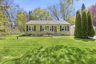 12215 W Mcshane ROAD, Franklin, WI 53132