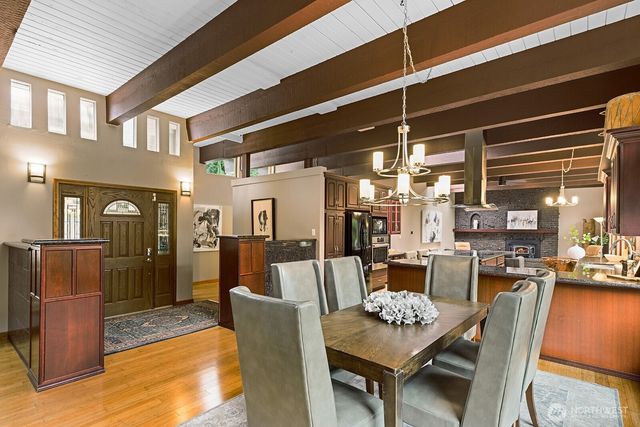 16 Cascade Key, Bellevue, WA 98006