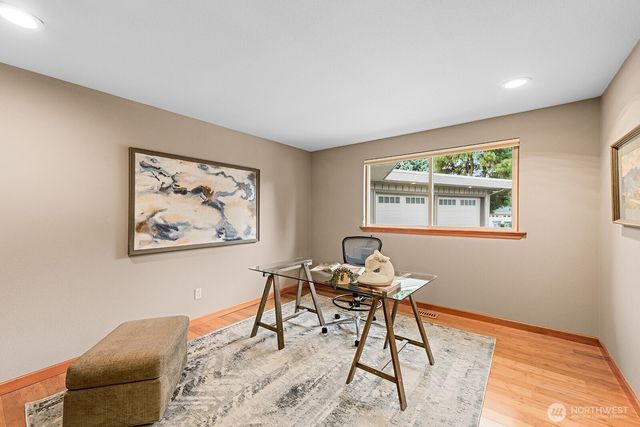 16 Cascade Key, Bellevue, WA 98006