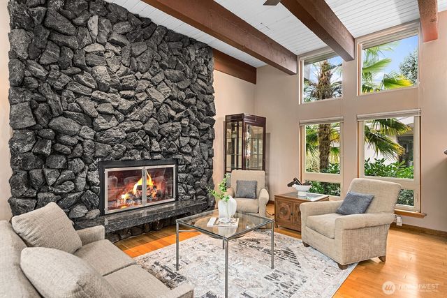 16 Cascade Key, Bellevue, WA 98006