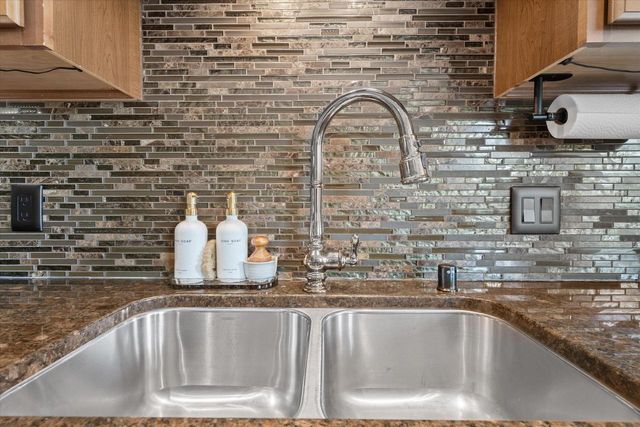 N173W19972 Creekside DRIVE, Jackson, WI 53037