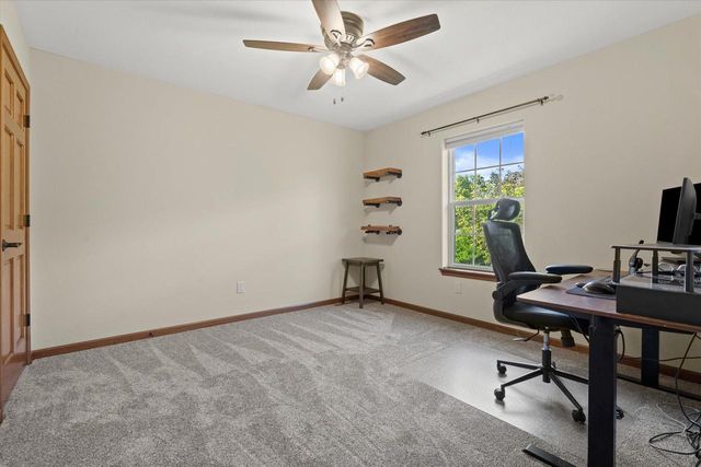 N173W19972 Creekside DRIVE, Jackson, WI 53037