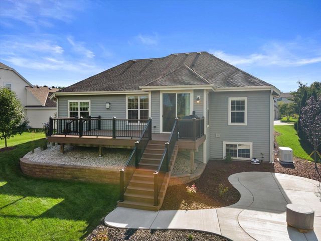 N173W19972 Creekside DRIVE, Jackson, WI 53037