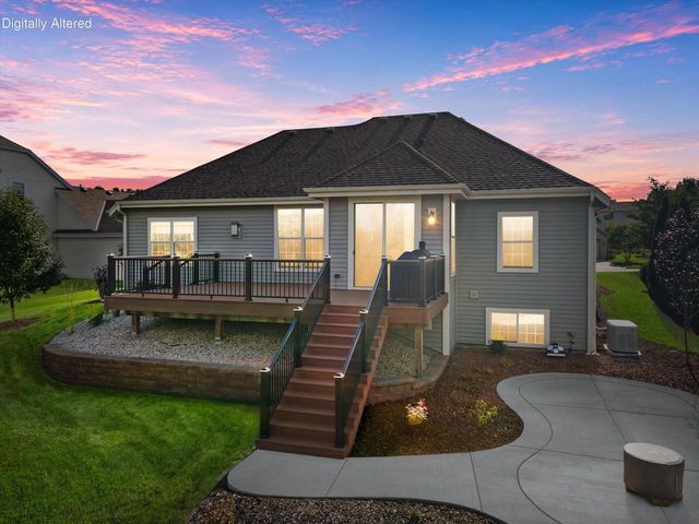 N173W19972 Creekside DRIVE, Jackson, WI 53037