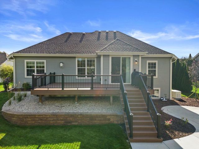 N173W19972 Creekside DRIVE, Jackson, WI 53037