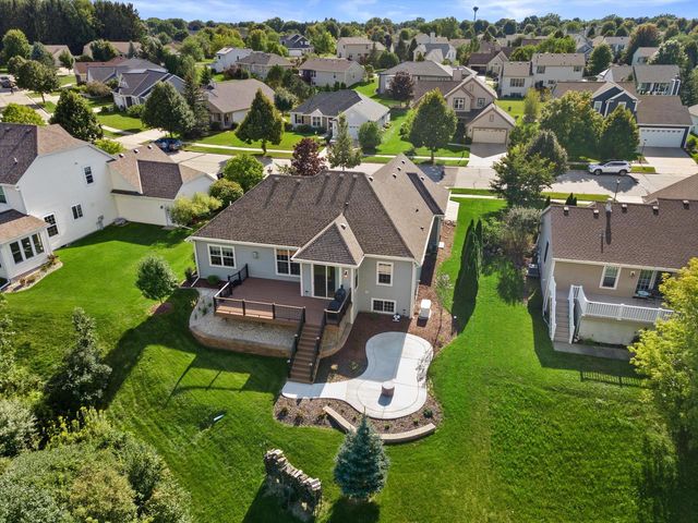 N173W19972 Creekside DRIVE, Jackson, WI 53037