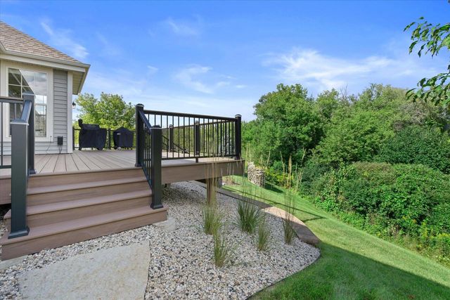 N173W19972 Creekside DRIVE, Jackson, WI 53037