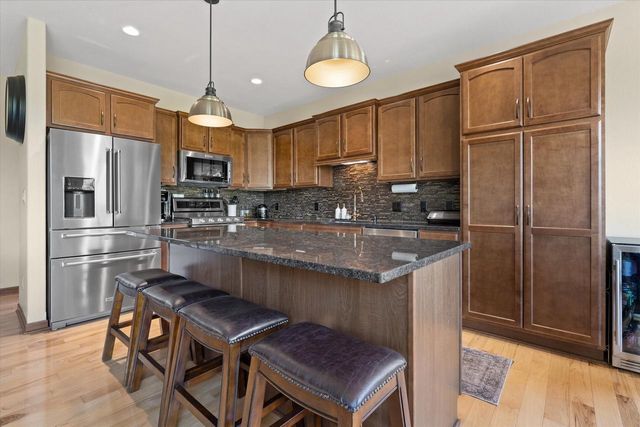 N173W19972 Creekside DRIVE, Jackson, WI 53037