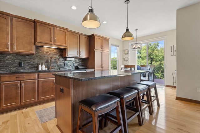 N173W19972 Creekside DRIVE, Jackson, WI 53037