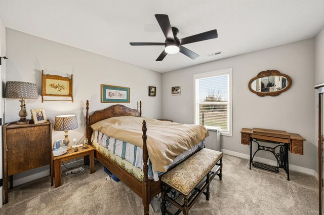 2491 GREENSIDE DR, Boonville, MO 65233