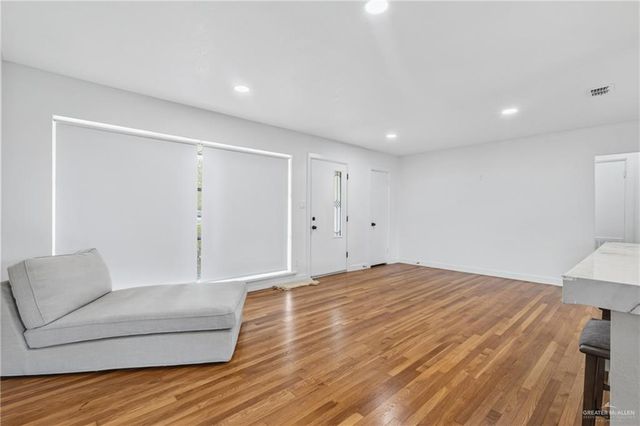 1811 N 5th Street, Mcallen, TX 78501