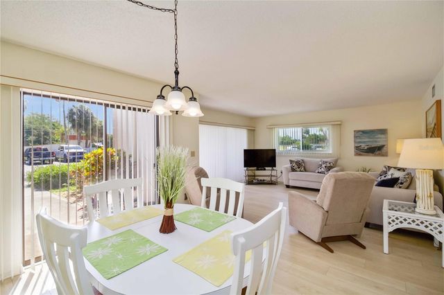 5476 SWIFT ROAD 19, Sarasota, FL 34231