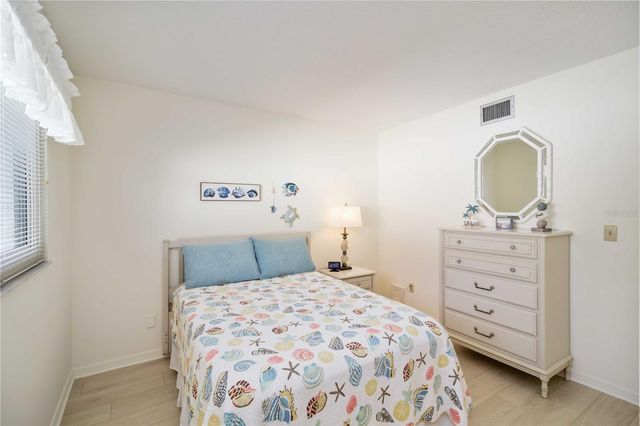 5476 SWIFT ROAD 19, Sarasota, FL 34231