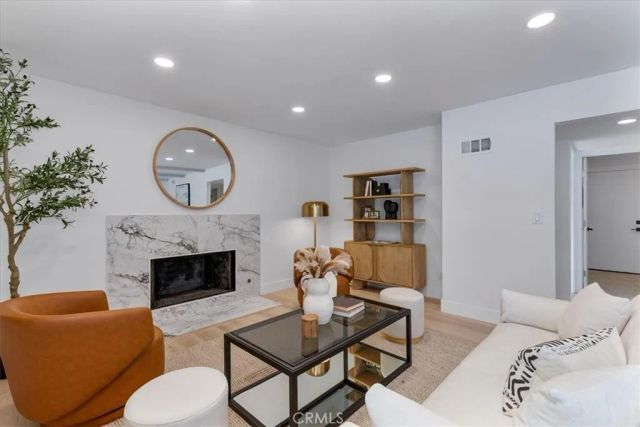 10900 Remmet Avenue, Chatsworth, CA 91311