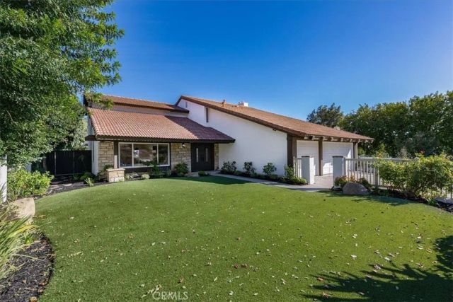 10900 Remmet Avenue, Chatsworth, CA 91311