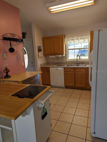 108 TWIN LAKE CIRCLE, Umatilla, FL 32784