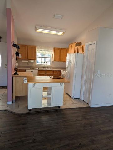 108 TWIN LAKE CIRCLE, Umatilla, FL 32784