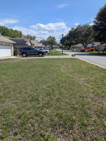 108 TWIN LAKE CIRCLE, Umatilla, FL 32784