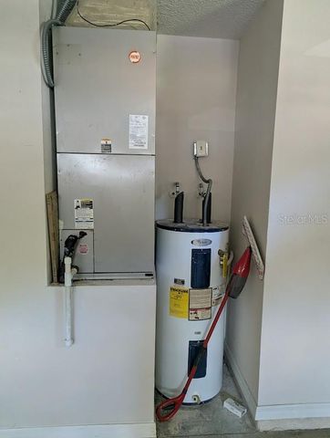 108 TWIN LAKE CIRCLE, Umatilla, FL 32784