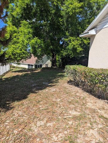 108 TWIN LAKE CIRCLE, Umatilla, FL 32784