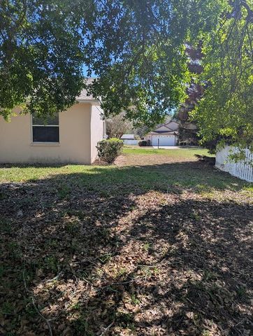 108 TWIN LAKE CIRCLE, Umatilla, FL 32784