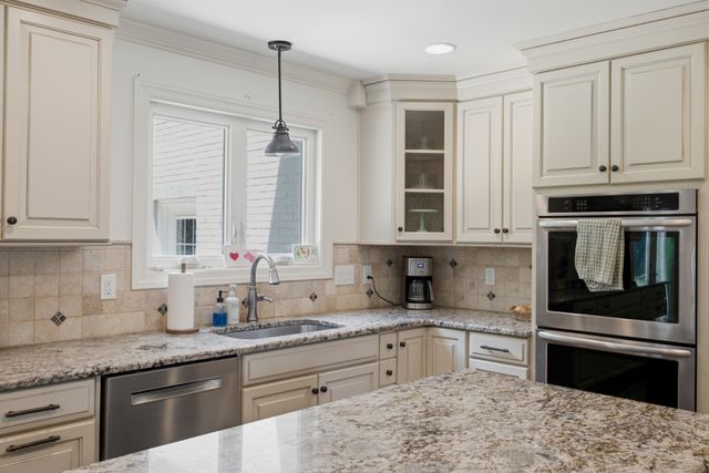 5212 Williamsburg Rd, Brentwood, TN 37027