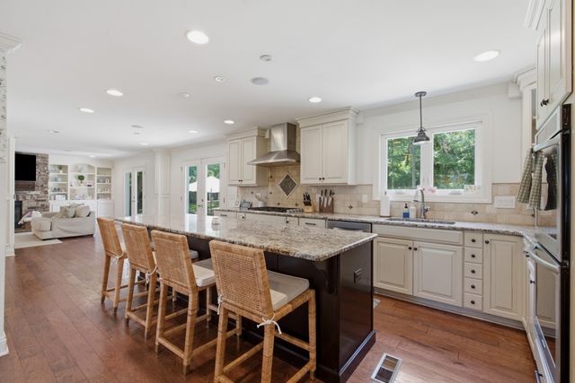 5212 Williamsburg Rd, Brentwood, TN 37027