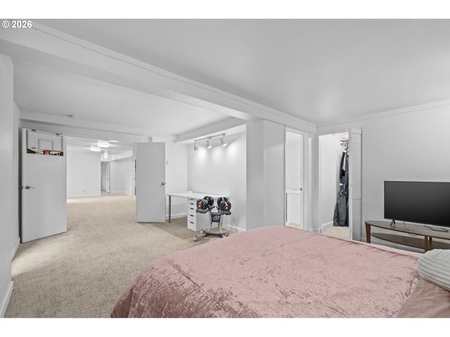 15051 Nw OAKMONT Loop, Beaverton, OR 97006